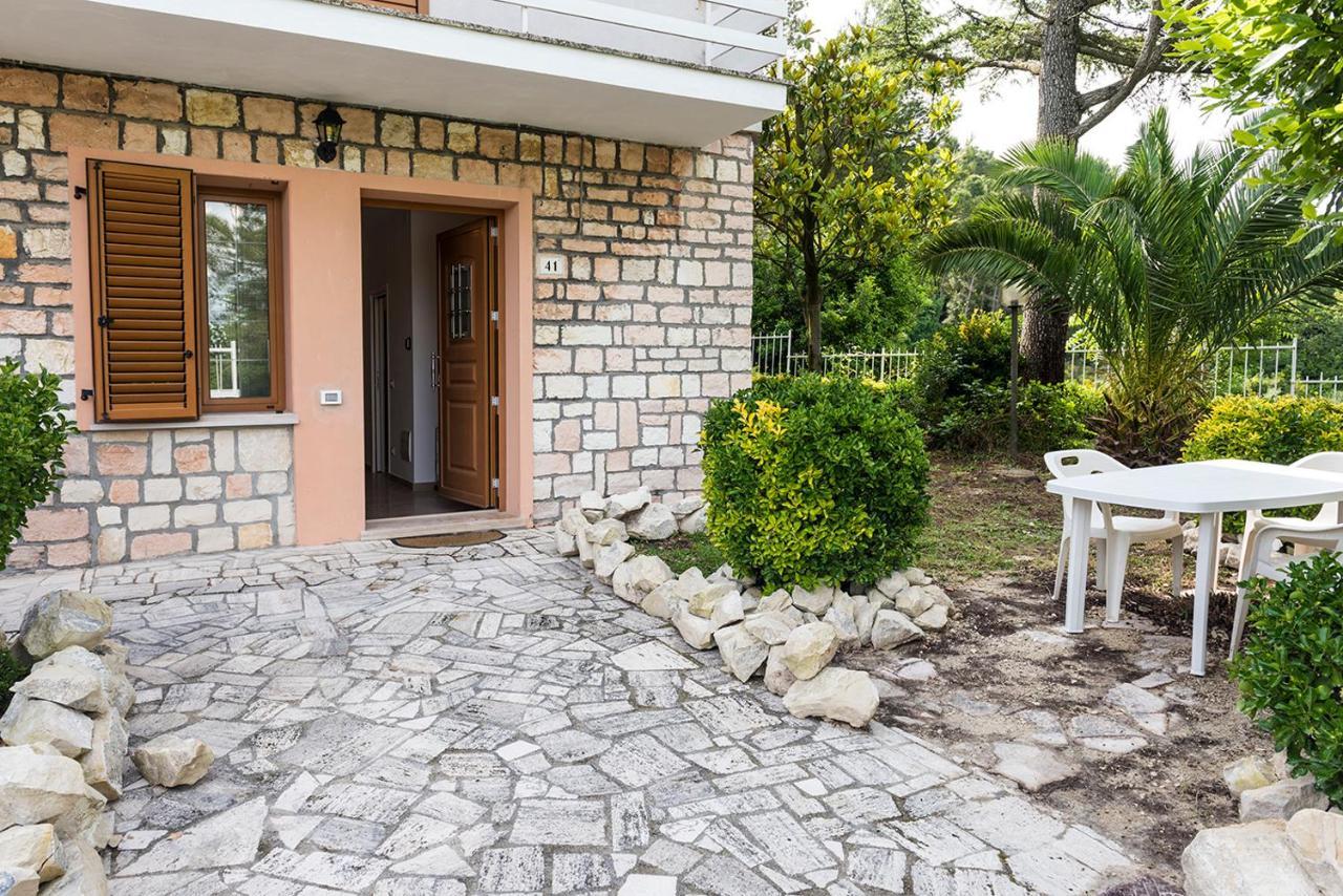 A30 - Poggio, Nuovo Bilocale Con Giardino Apartment Poggio  Exterior foto